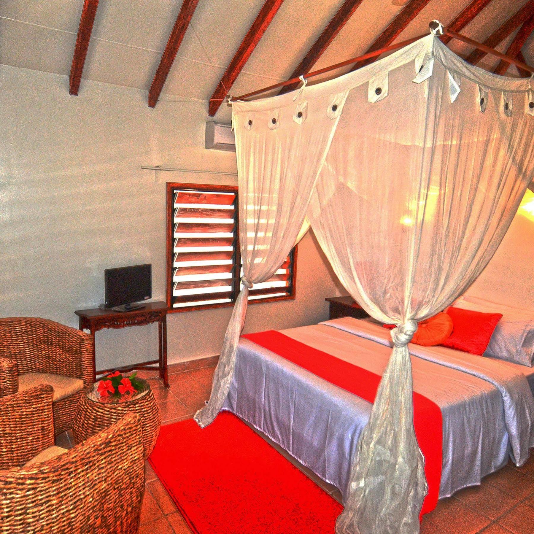 Coco Beach Resort Port Vila Zewnętrze zdjęcie