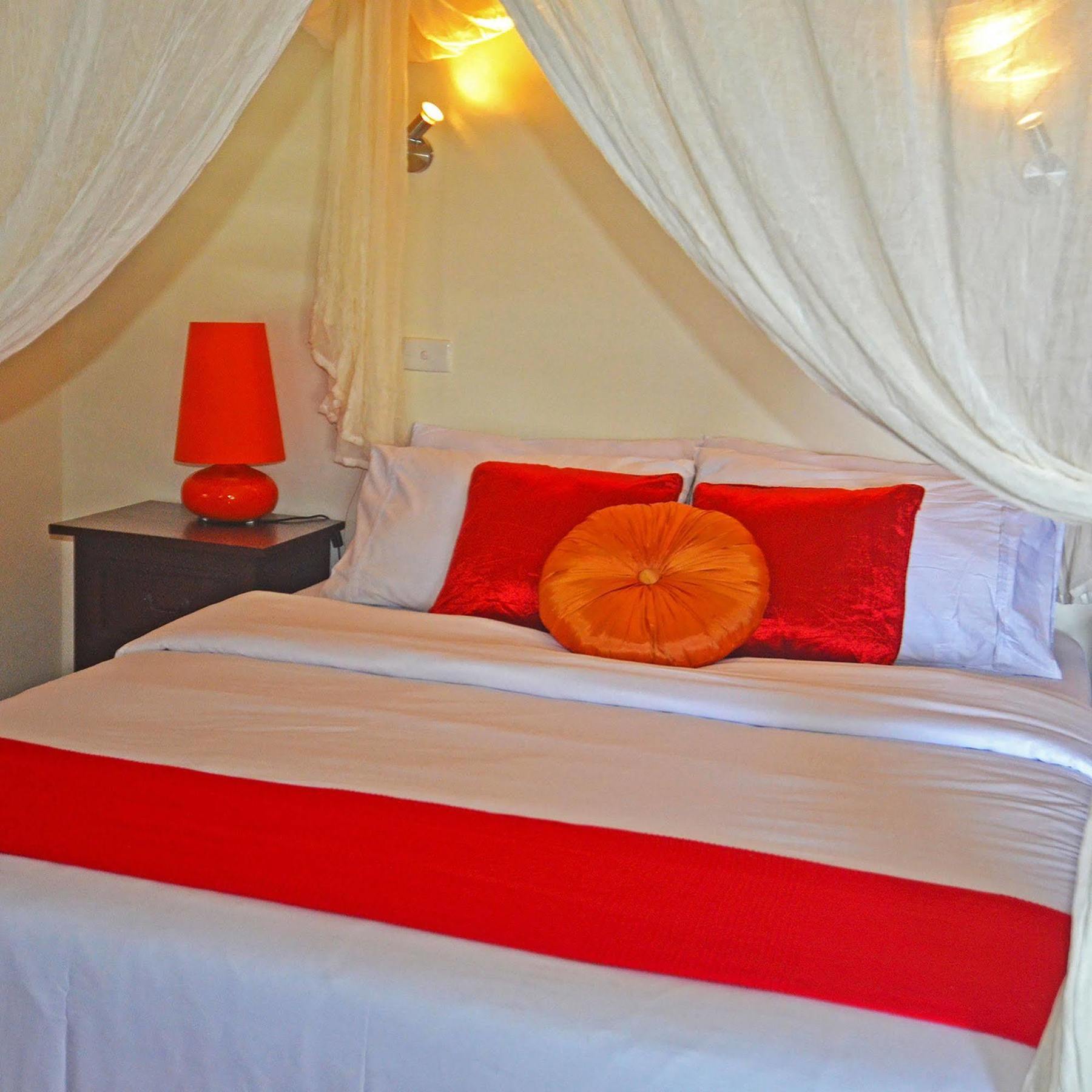 Coco Beach Resort Port Vila Zewnętrze zdjęcie
