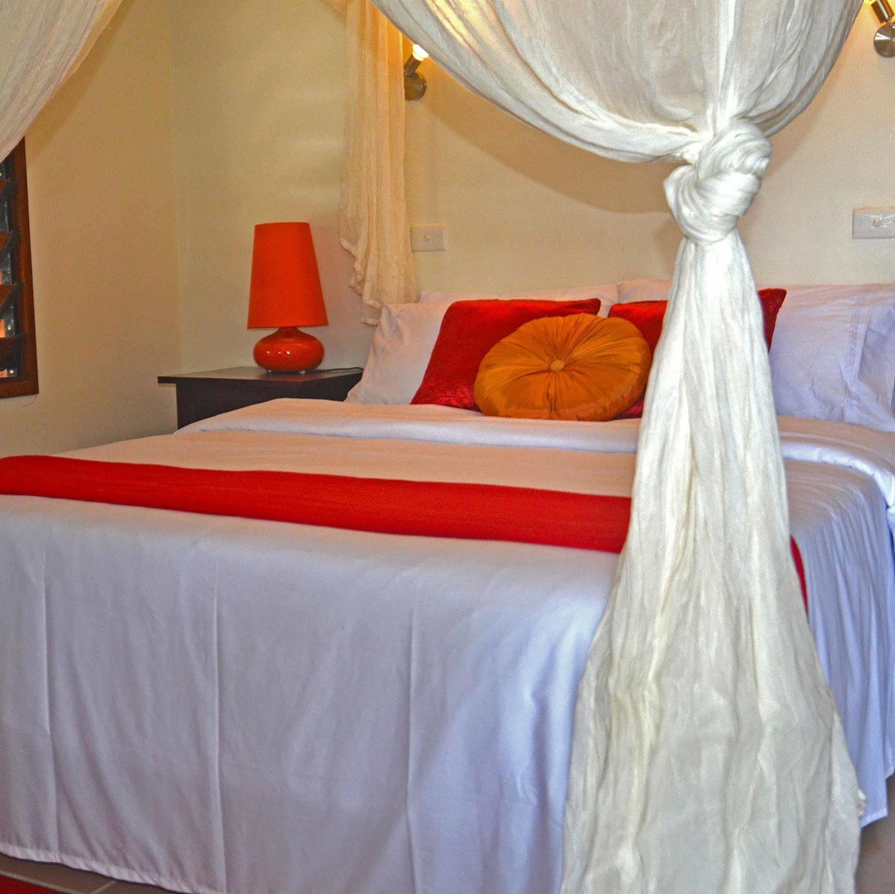 Coco Beach Resort Port Vila Zewnętrze zdjęcie